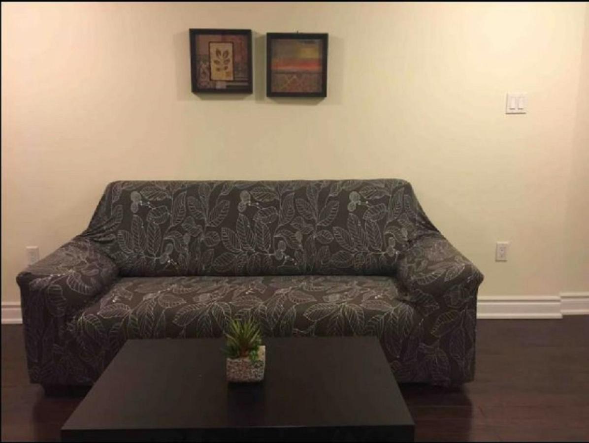 Cozy & Spacious Suite With Private Bathroom Near Toronto Airport ! Mississauga Exterior foto